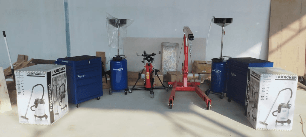 Hexamech Linich Tools Industrial Equipment Display with Karcher