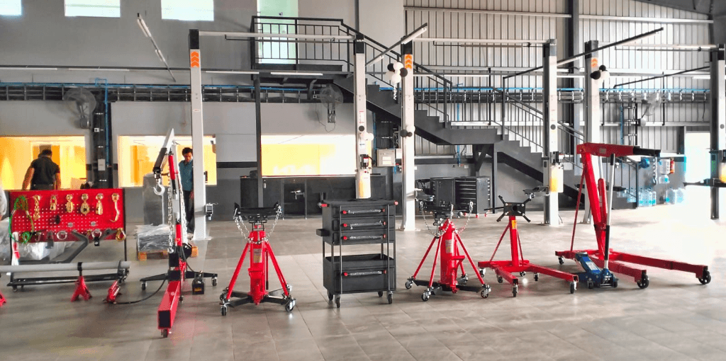 Hexamech Linich Tools Showroom Floor with Lifts and Equipment