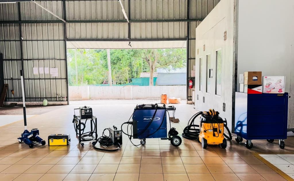 Hexamech Linich Tools Welding and Industrial Equipment Setup